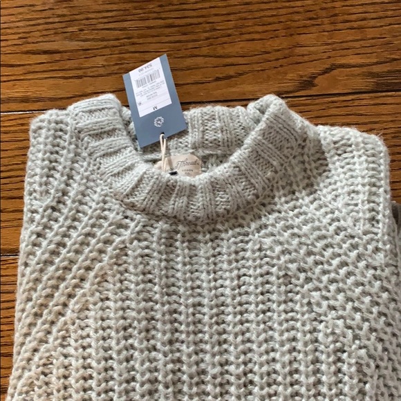 Sweater - Picture 3 of 3